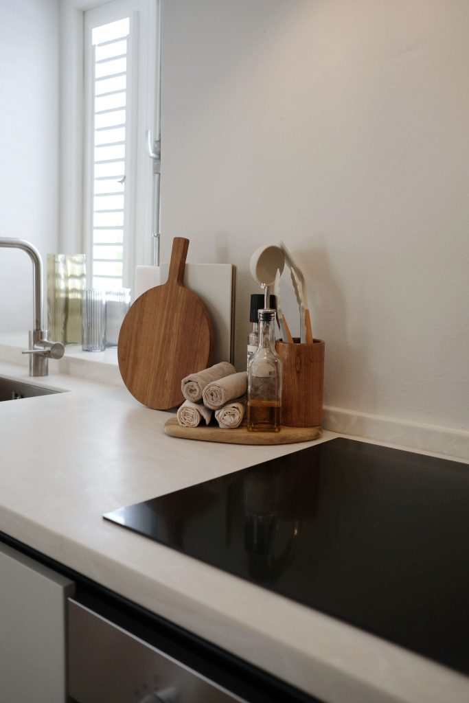 The Courtyard — Kitchen & dining area
